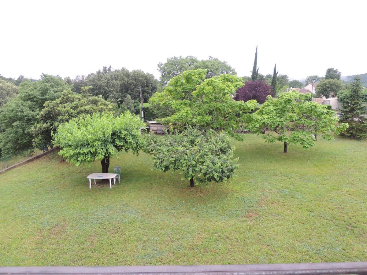 Les Chataigniers Appartement Meuble Saint-Sebastien  Luaran gambar
